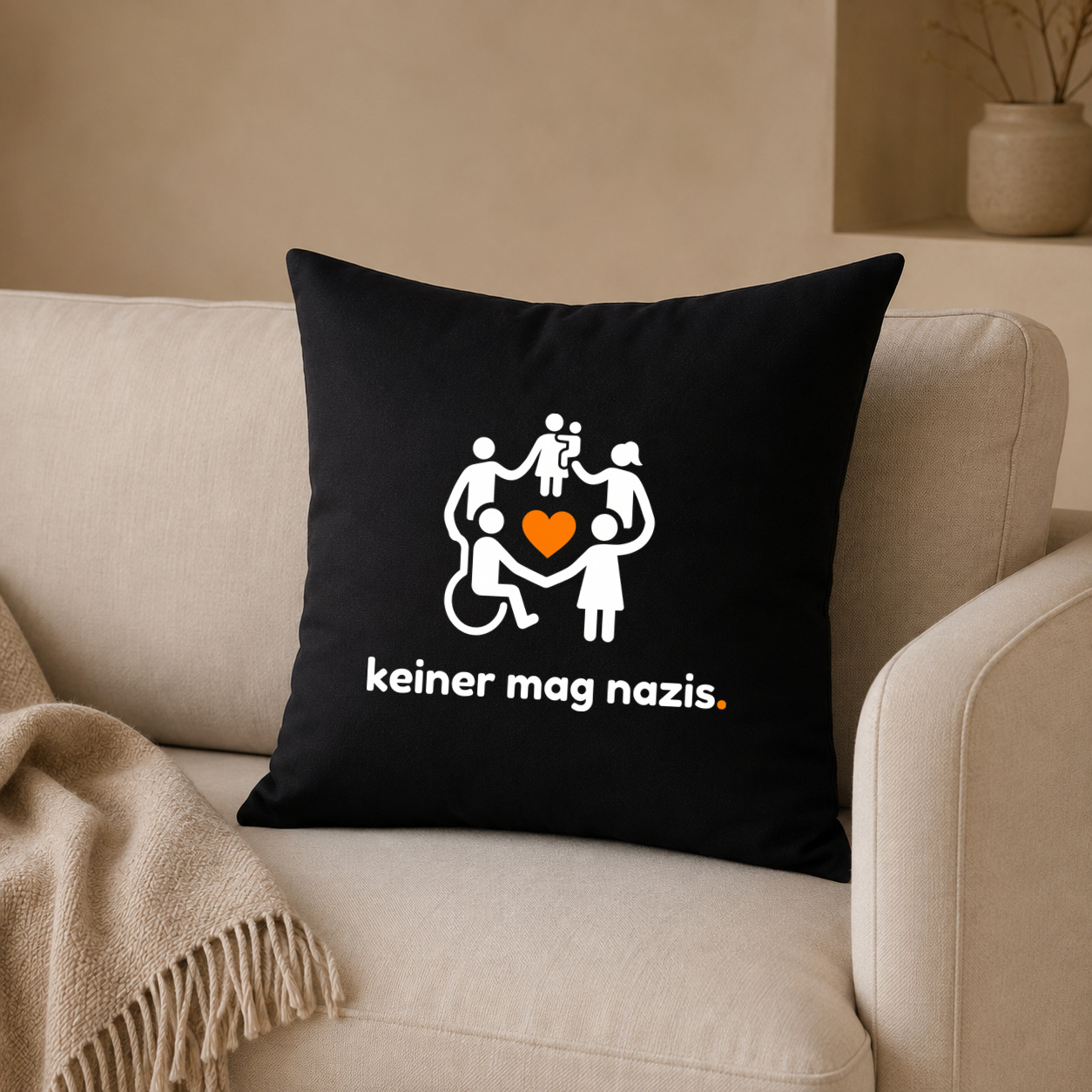 Kissenhülle „keiner mag nazis.“ Kissenhülle „keiner mag nazis.“