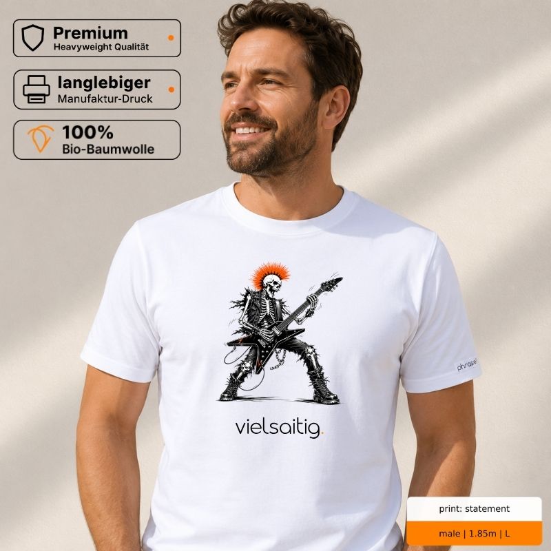 Premium T-Shirt mit Visual "Punk playing Guitar" vielsaitig. Premium T-Shirt mit Visual "Punk playing Guitar" vielsaitig.