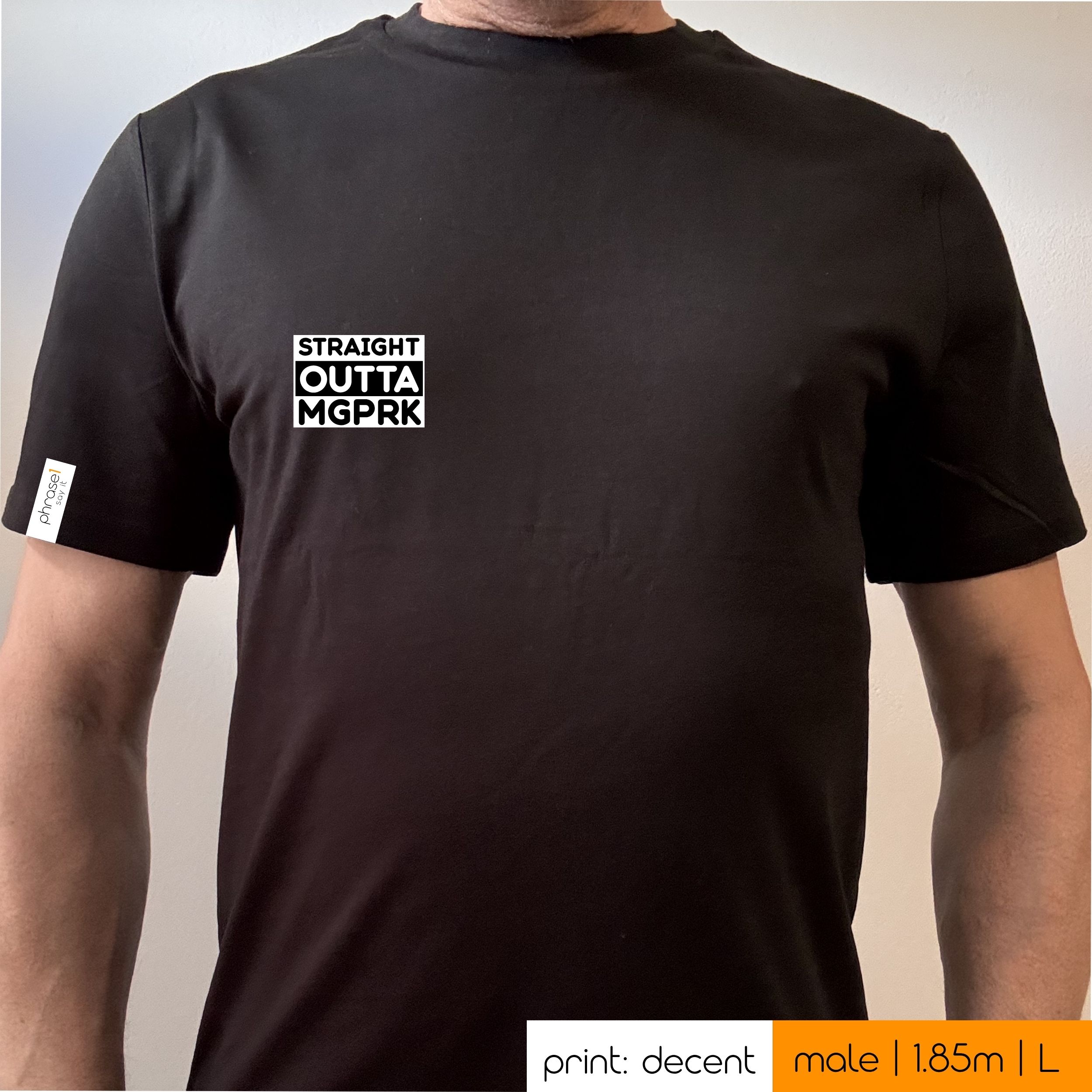 Premium T-Shirt mit Spruch "straight outta mgprk" und Visual Premium T-Shirt mit Spruch "straight outta mgprk" und Visual