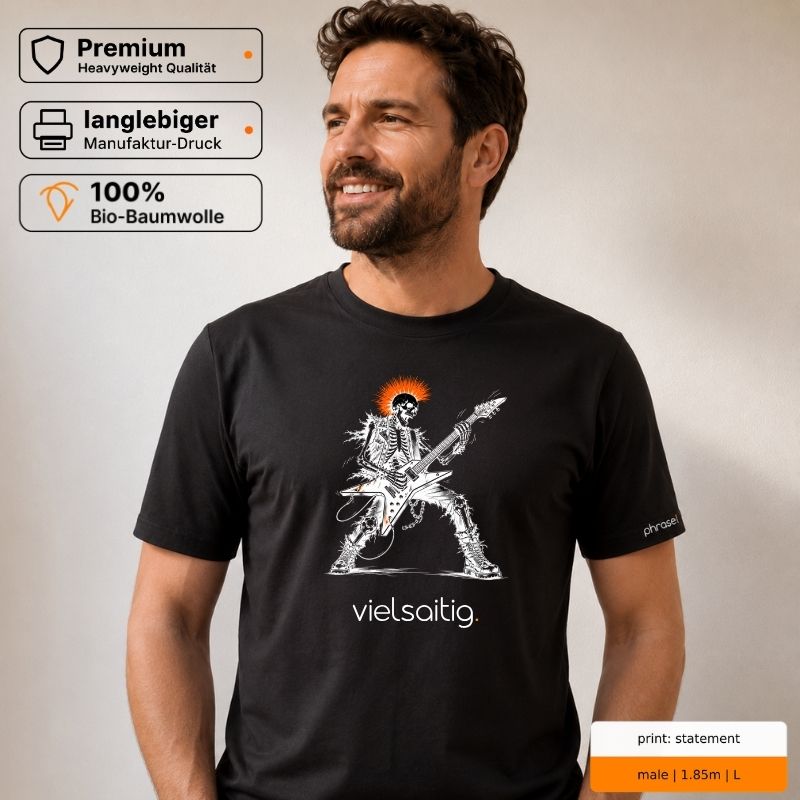 Premium T-Shirt mit Visual "Punk playing Guitar" vielsaitig. Premium T-Shirt mit Visual "Punk playing Guitar" vielsaitig.
