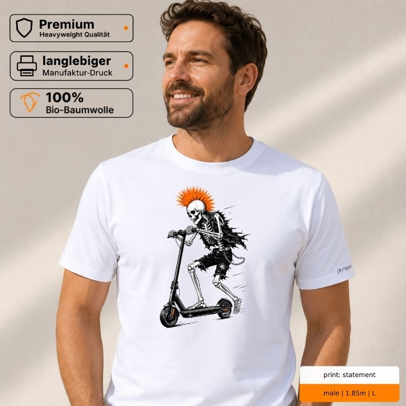 Premium T-Shirt mit Visual "Punk driving E-Scooter"
