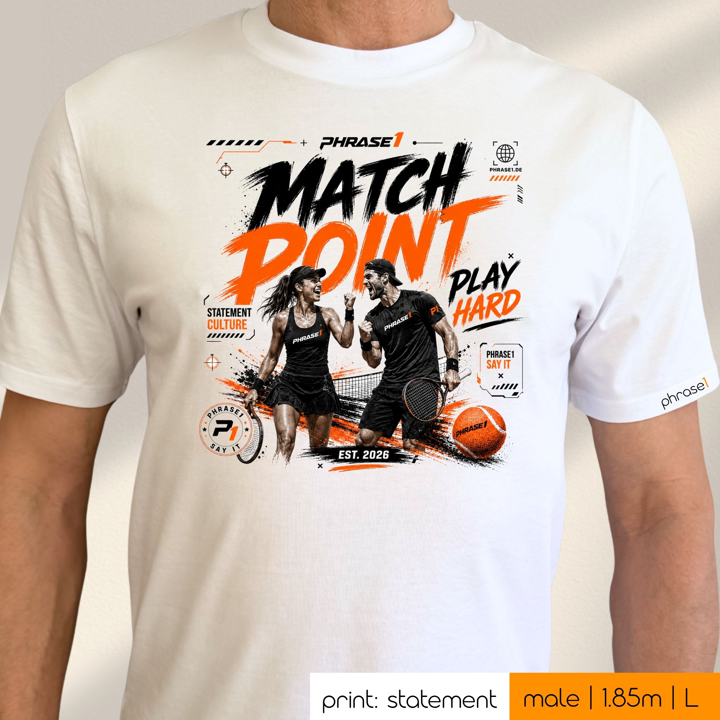 Premium T-Shirt mit Visual "MATCH POINT" (Tennis Edition) Premium T-Shirt mit Visual "MATCH POINT" (Tennis Edition)