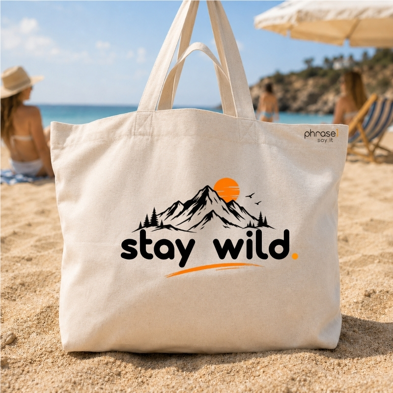 Beach Bag / Big Shopper mit „stay wild.“ Berg-Motiv