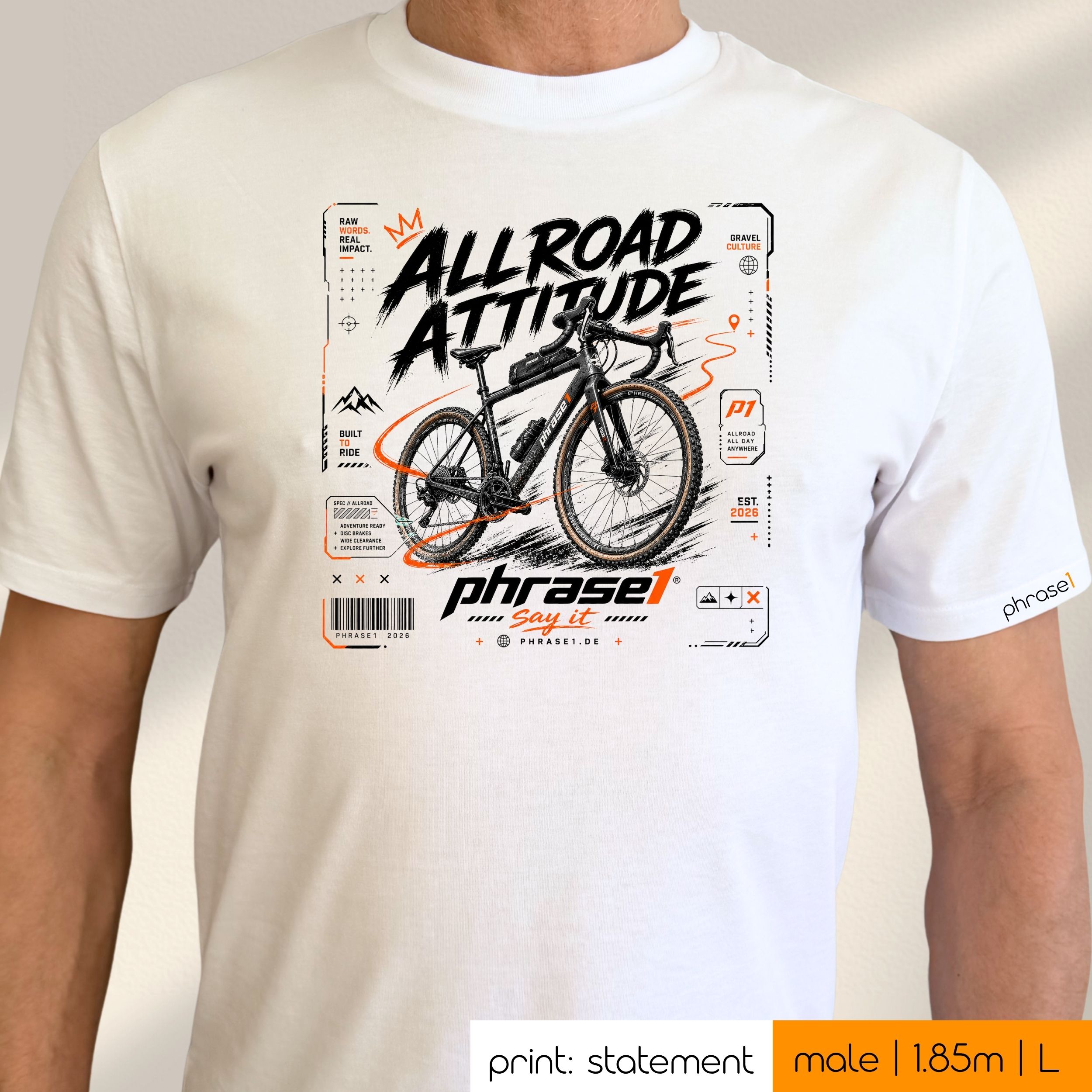 Premium T-Shirt mit Visual "Allroad Attitude" Gravel Bike. Premium T-Shirt mit Visual "Allroad Attitude" Gravel Bike.