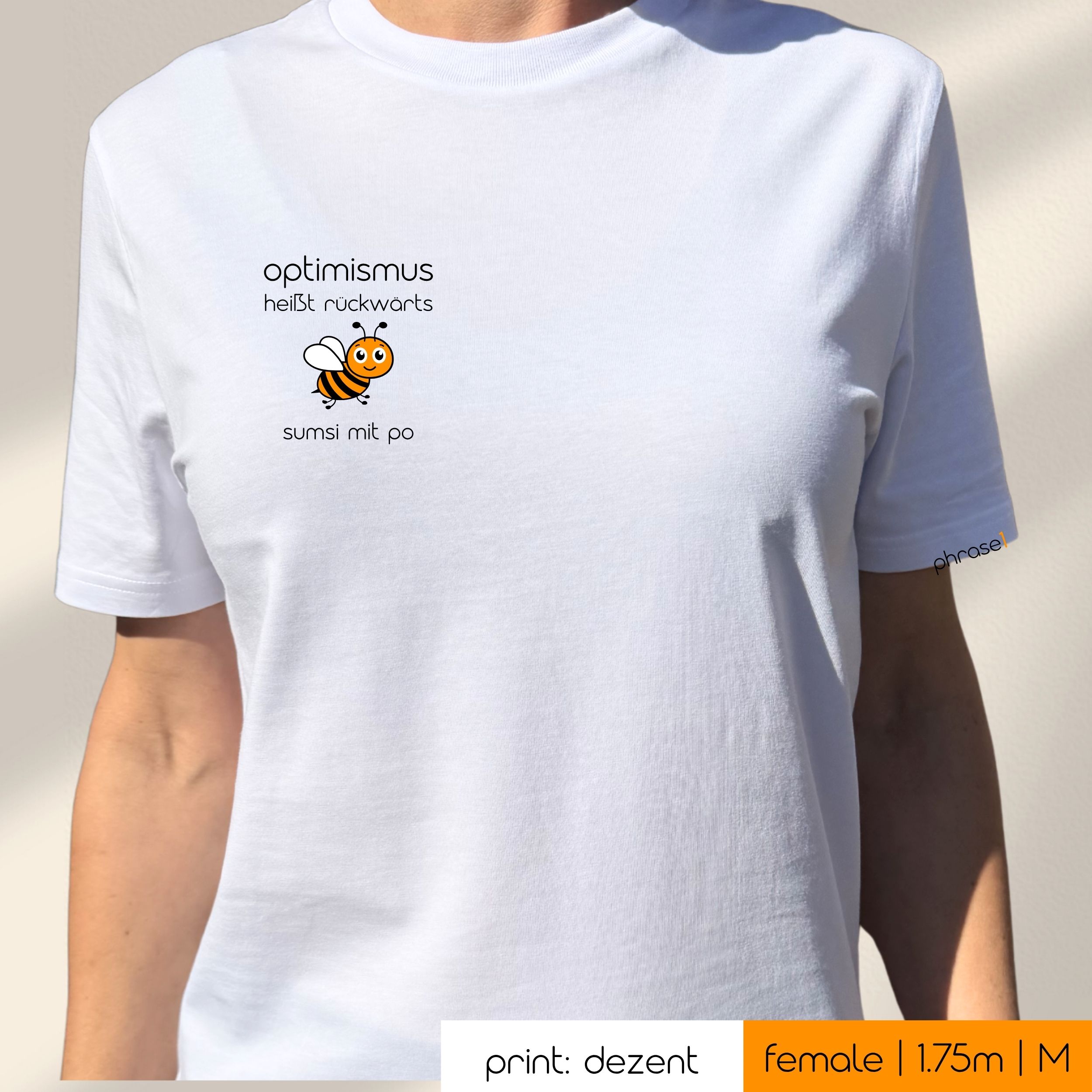 Premium T-Shirt mit Spruch "optimismus heißt rückwärts sumsi mit po" und Visual Biene Premium T-Shirt mit Spruch "optimismus heißt rückwärts sumsi mit po" und Visual Biene