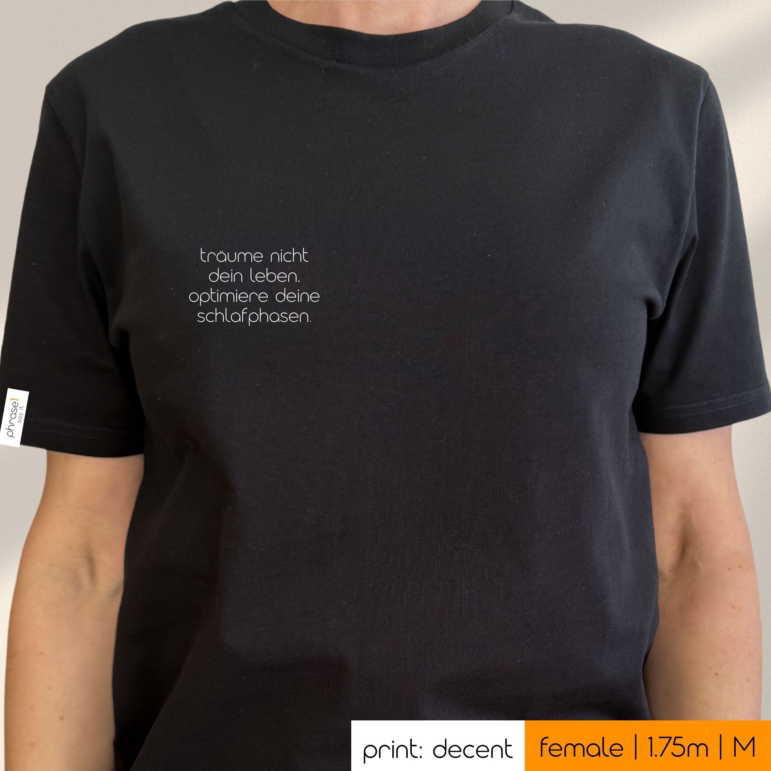Premium T-Shirt mit Spruch "räume nicht dein leben. optimiere deine schlafphasen.“ Premium T-Shirt mit Spruch "räume nicht dein leben. optimiere deine schlafphasen.“