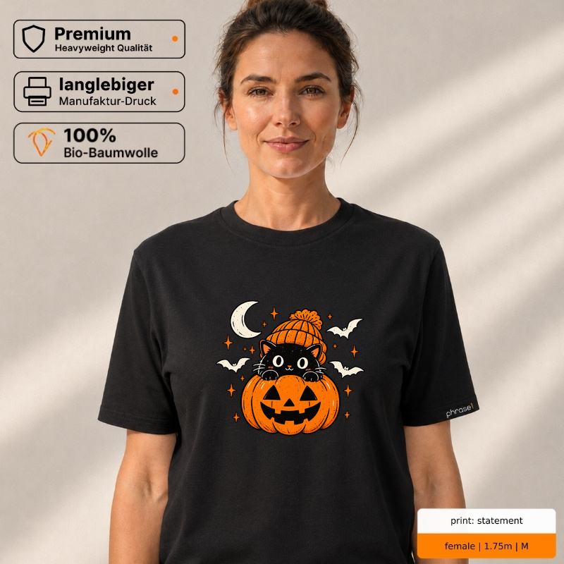 Premium T-Shirt „Halloween Katze im Kürbis.“ Premium T-Shirt „Halloween Katze im Kürbis.“