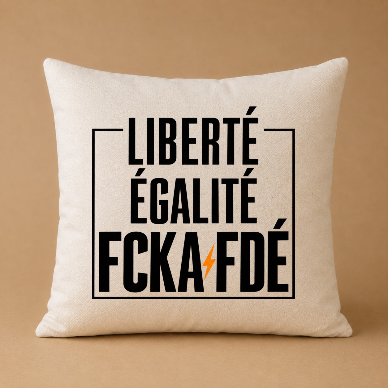 LIBERTÉ ÉGALITÉ FCKAFDÉ – Kissenhülle LIBERTÉ ÉGALITÉ FCKAFDÉ – Kissenhülle