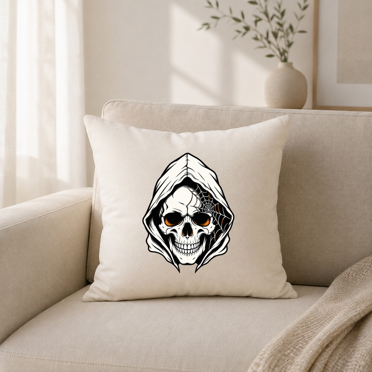 Kissenhülle "Totenkopf mit Kapuze und Spinnennetz" Kissenhülle "Totenkopf mit Kapuze und Spinnennetz"