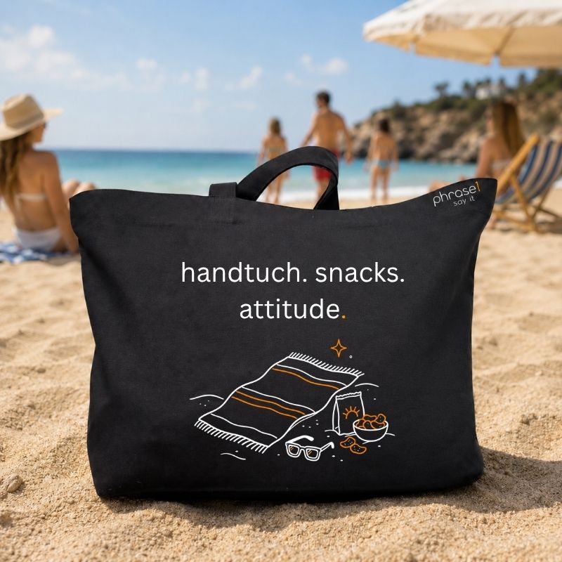 Premium Shopper mit Spruch "handtuch. snacks. attitude." mit Visual Premium Shopper mit Spruch "handtuch. snacks. attitude." mit Visual