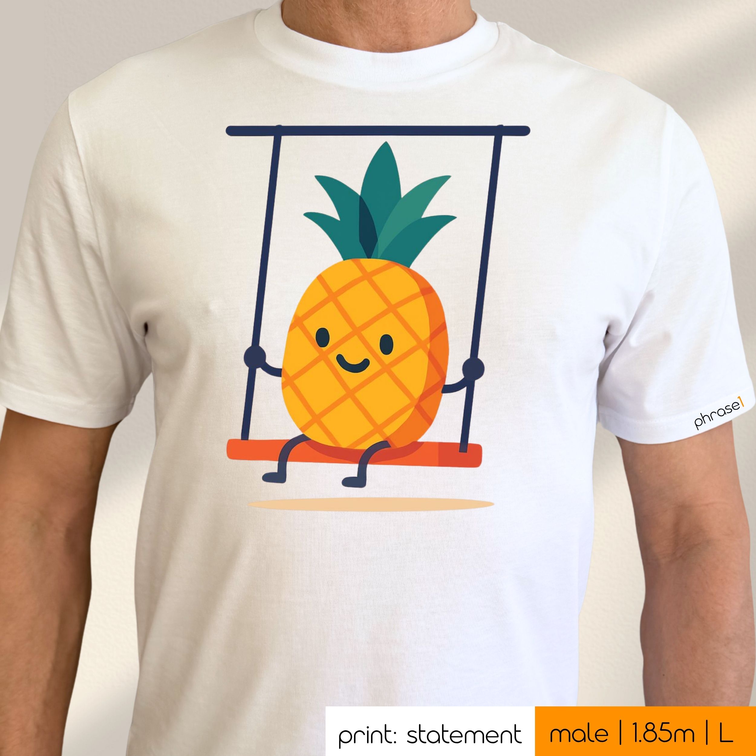 Premium T-Shirt mit Visual "Swinging Pineapple" Premium T-Shirt mit Visual "Swinging Pineapple"